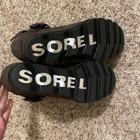 Like New Sorel Joan of Arctic Boot - Picture 7 of 7
